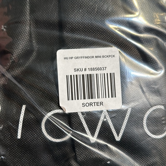 NEW IN BAG! Harry Potter Gryffindor Embossed Mini Backpack - Picture 13 of 14